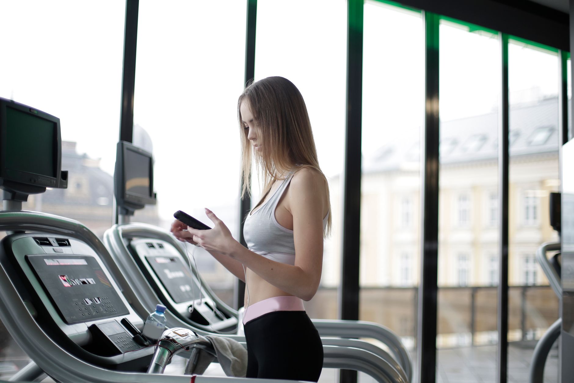 Email marketing fitness: jak budować listę i sprzedawać karnety - zdjecie w tresci