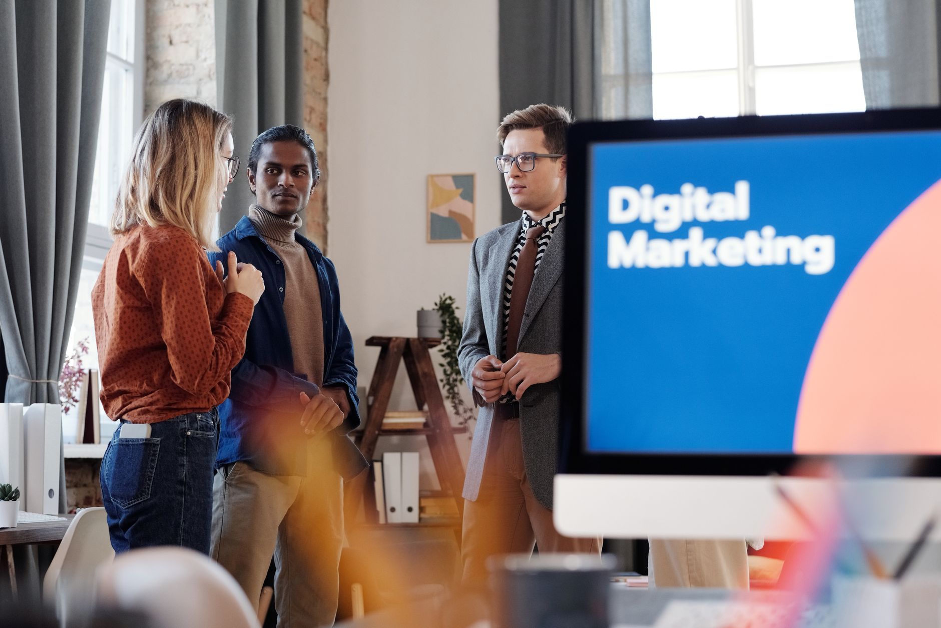 Digital marketing poradnik: kompletny plan promocji firmy w sieci - zdjecie w tresci